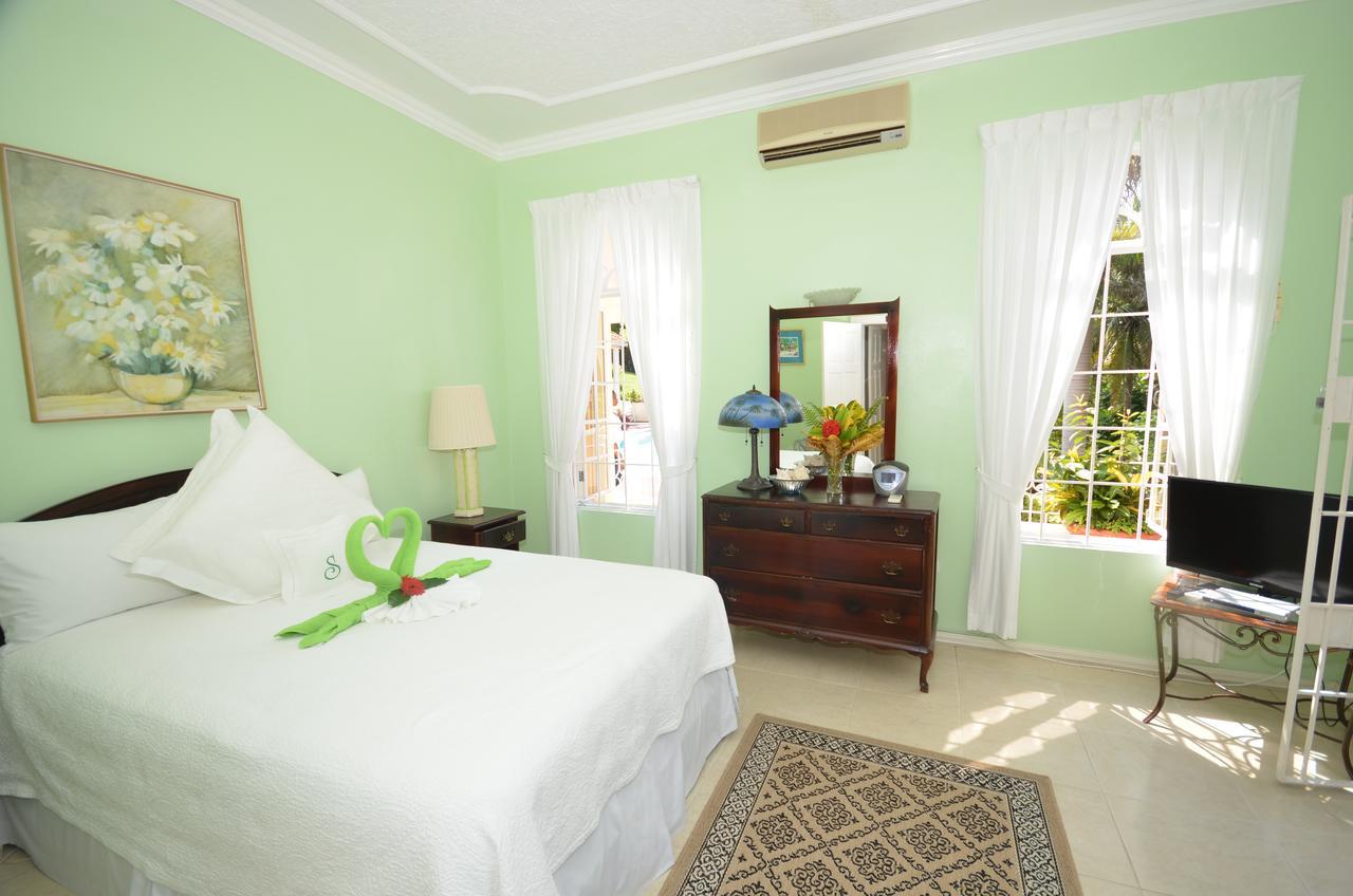 Summerhill Four Bedroom Villa Montego Bay Exterior foto